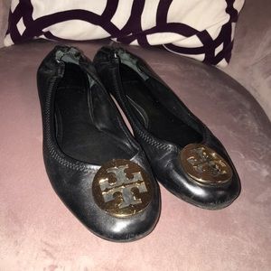 Tory Burch reva flat